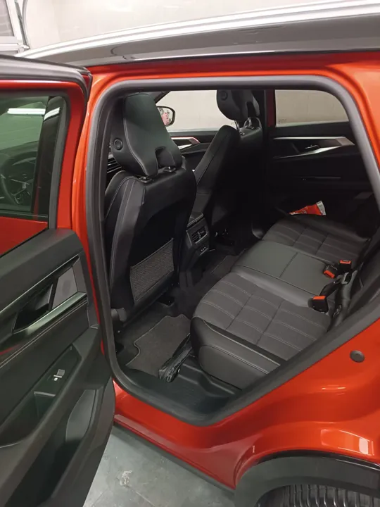 Renault · zadní sedadla — Po