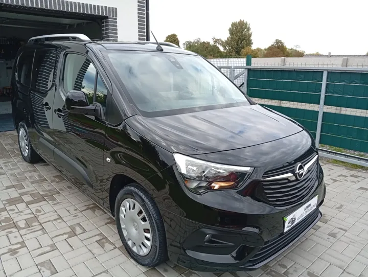 Opel · exteriér — Exteriér